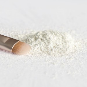 CTE-K G6702 Pigment perłowy kosmetyczny biały z poświatą złotą z miki naturalnej – do makijażu, balsamów i mydeł