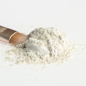 CTE-K 2370 Pigment perłowy kosmetyczny biały z niebieską poświatą z miki naturalnej – do makijażu, balsamów i mydeł