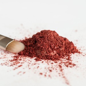 CTE-K 5354 Pigment perłowy kosmetyczny czerwone wino z miki naturalnej – do makijażu, balsamów i mydeł